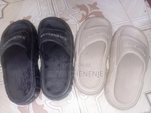 Ladies and Men's Sandals - thumbnail 4