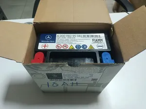 Mercedes Benz Auxiliary Battery Oem 12v, 10ah 170 Cca.