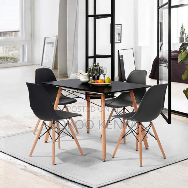 Dining Chair ; Eames Home Dining Chair - main view