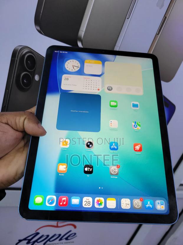 Apple iPad Air (2022) 64 GB Blue - main view