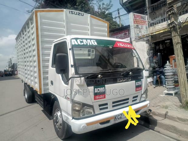 Isuzu NPR KCZ 2020 White - main view