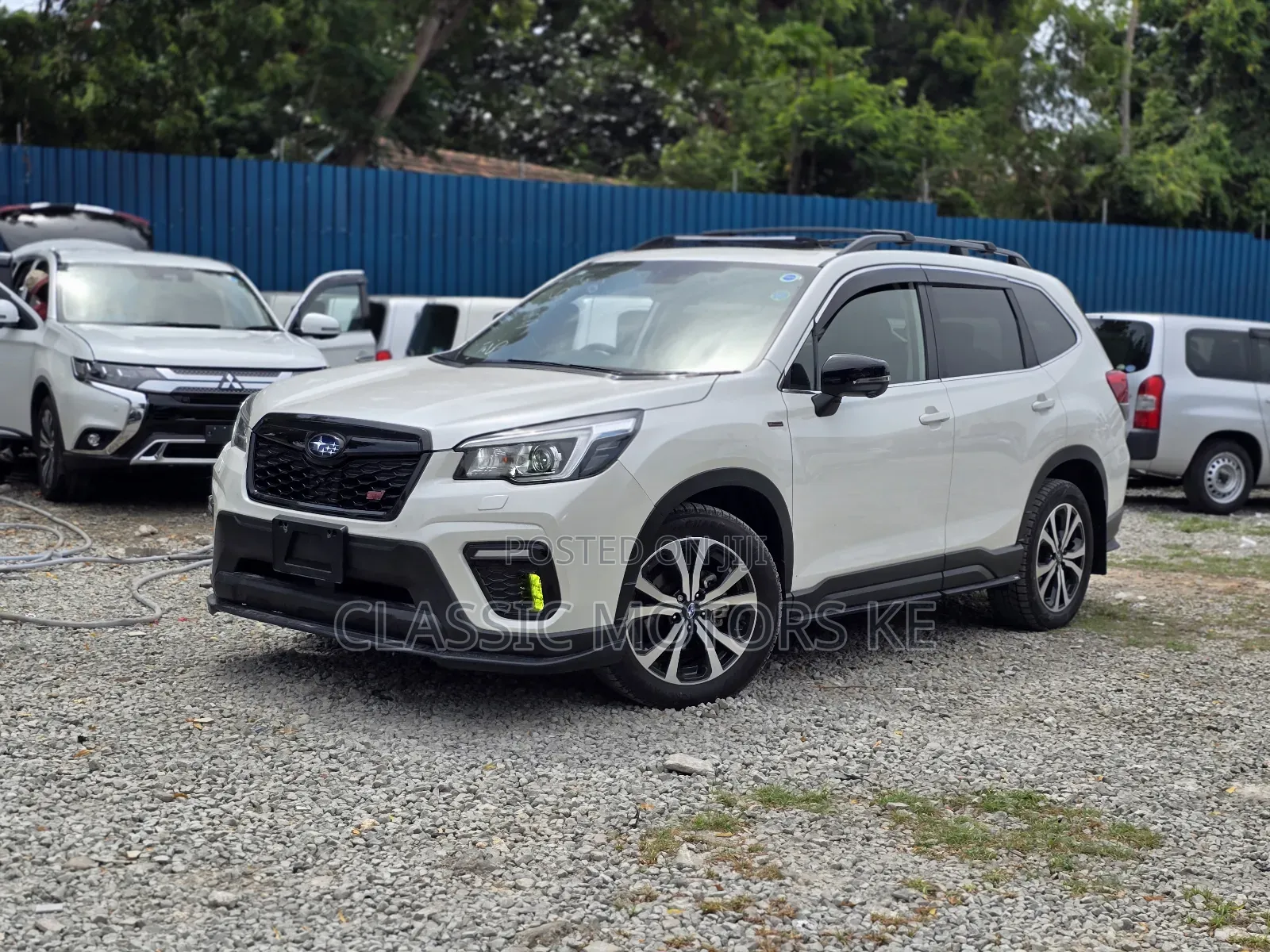 Subaru Forester Premium AWD 2019 White