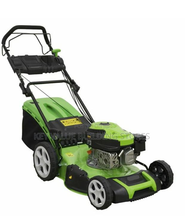 Reinforced Windsor Gasoline Lawn Mower