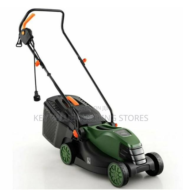 Low Vibration Windsor Gasoline Lawn Mower
