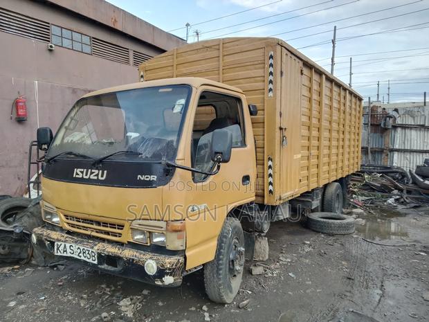 Mitsubishi Canter - thumbnail 4