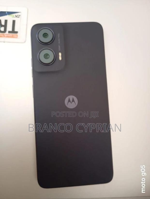 Motorola Moto G35 128 GB - main view