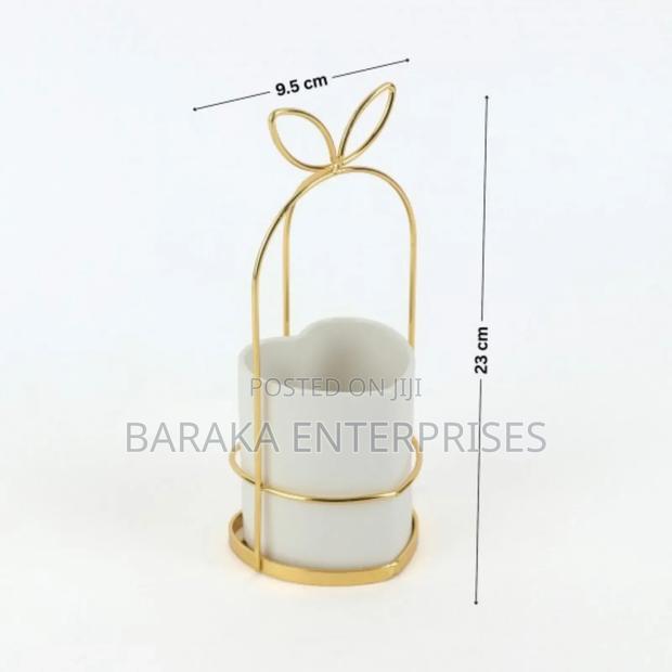 Jd8534 Love Shape Ceramic Tool Barrel Set Gold or Silver Metal Stand - thumbnail 3