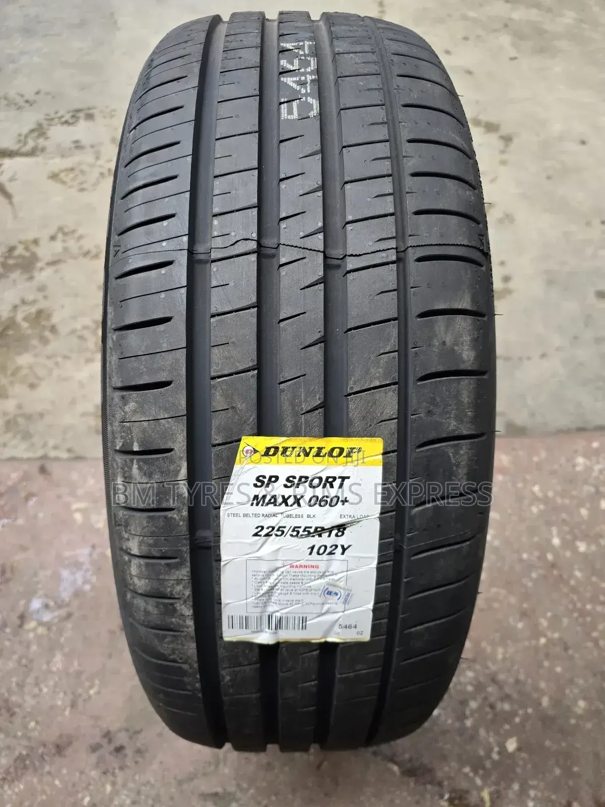 225 /55 R18 Dunlop Tyres (Sp Sport) Japan.