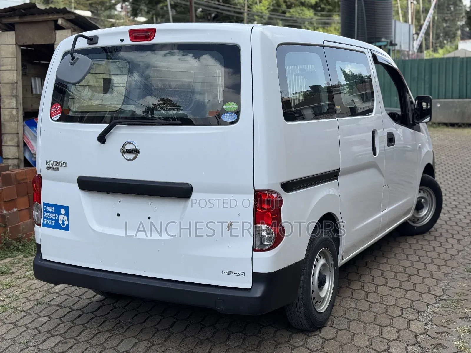 Nissan NV200 2018 White