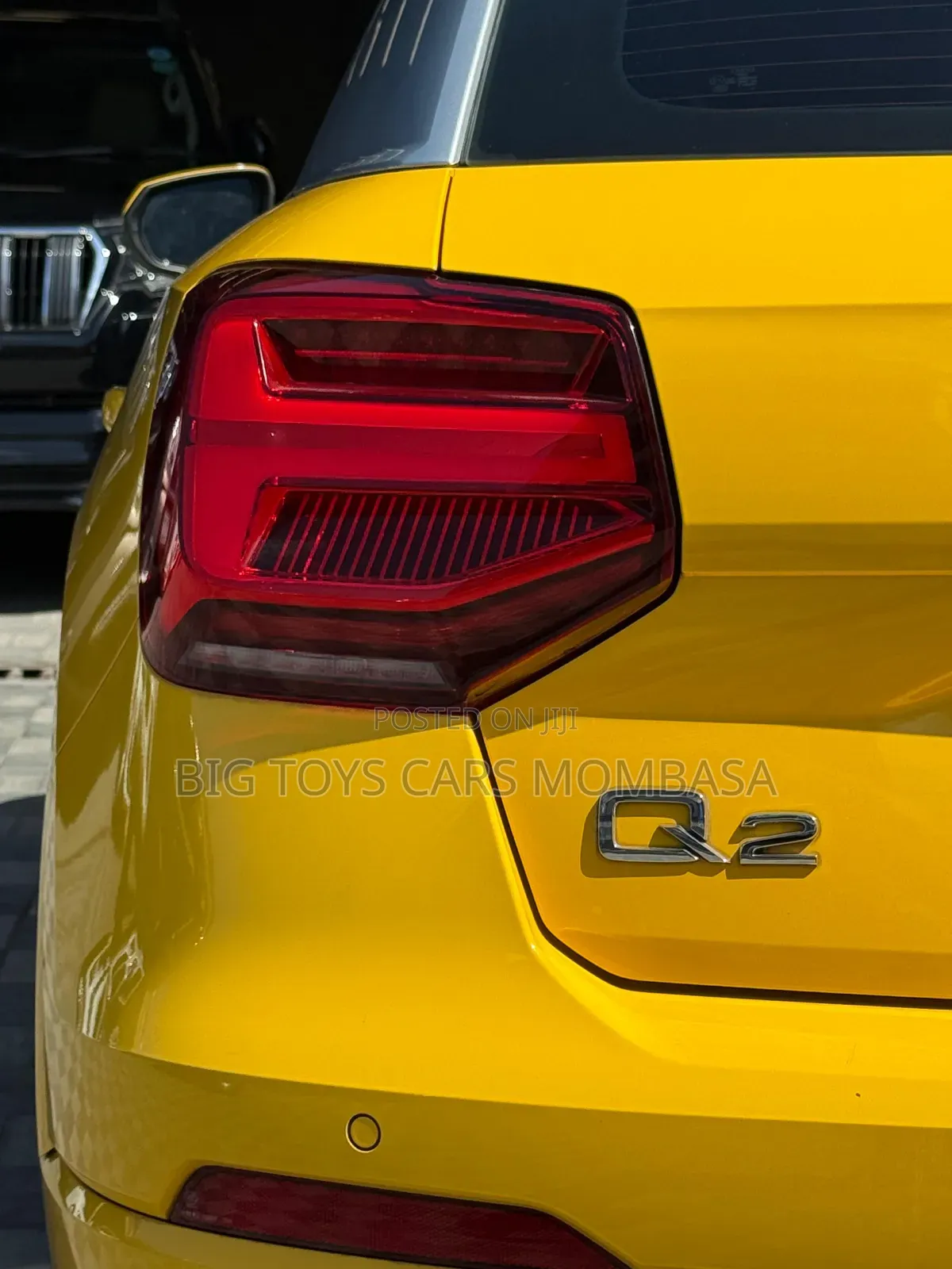 Audi Q2 2018 Yellow