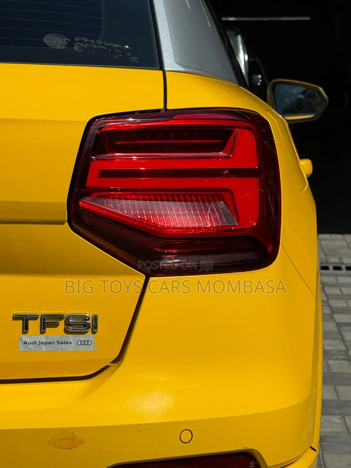 Audi Q2 2018 Yellow