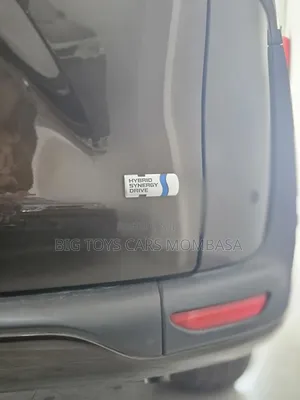 Toyota Sienta 2018 Brown