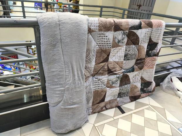 Single Woollen Duvet 5by6 - thumbnail 3