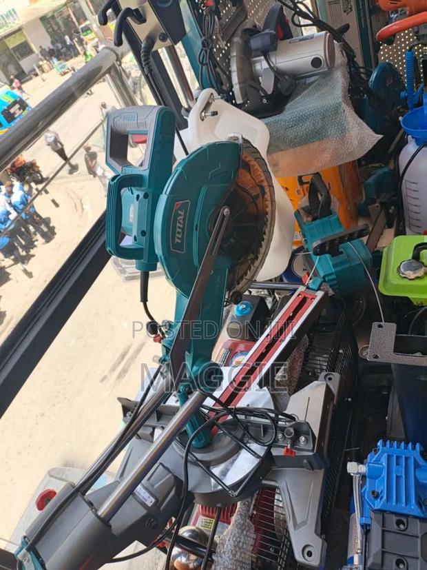 Total Mitre Saw Machine