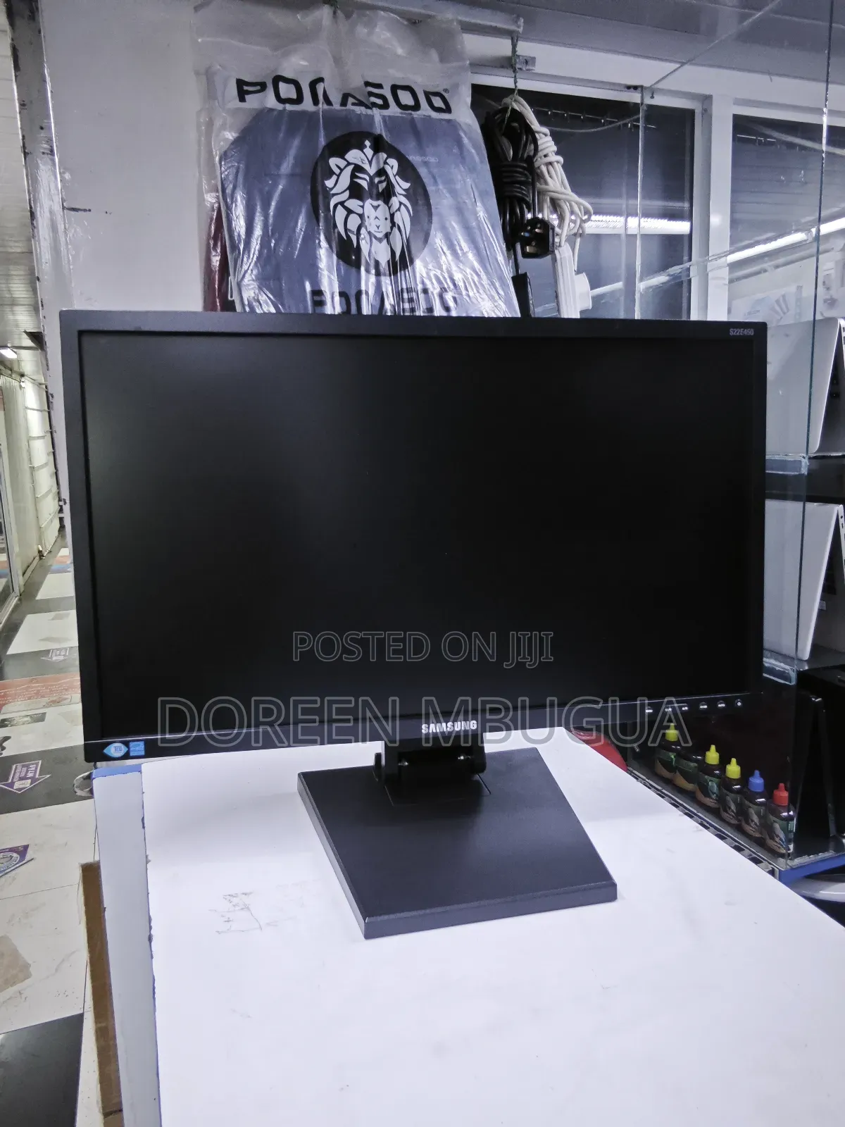 Samsung 22 Inches With Hdmi Monitor