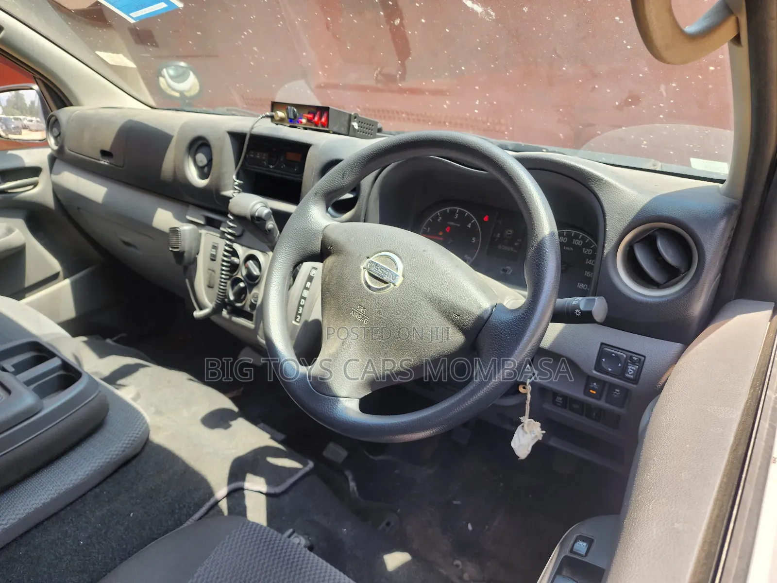 Nissan Caravan (Urvan) 2018 White