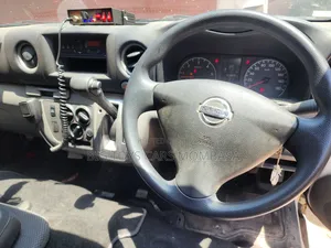 Nissan Caravan (Urvan) 2018 White