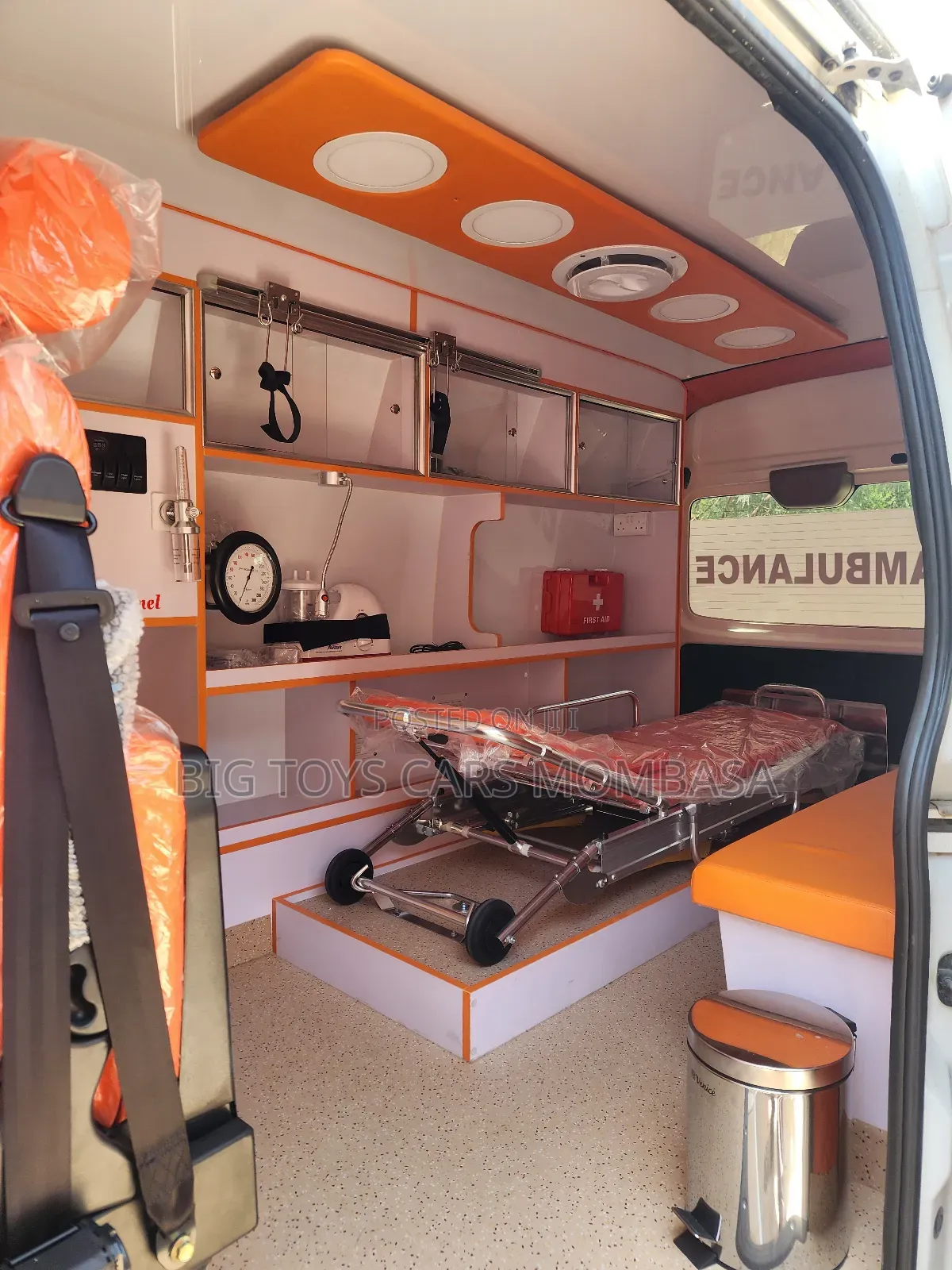 Nissan Caravan (Urvan) 2018 White