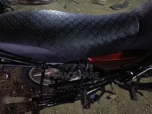 Bajaj Boxer 150 UG 2020 White