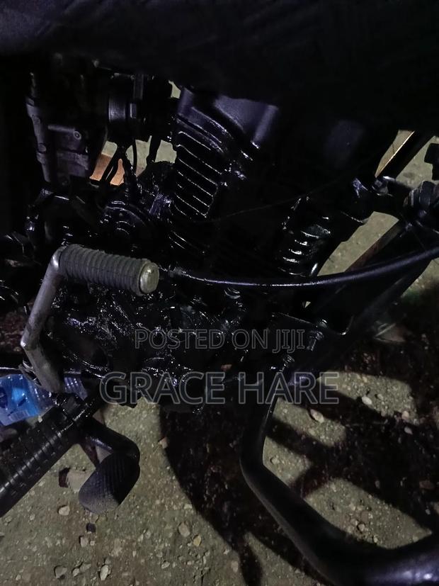 Bajaj Boxer 150 UG 2020 White - thumbnail 7