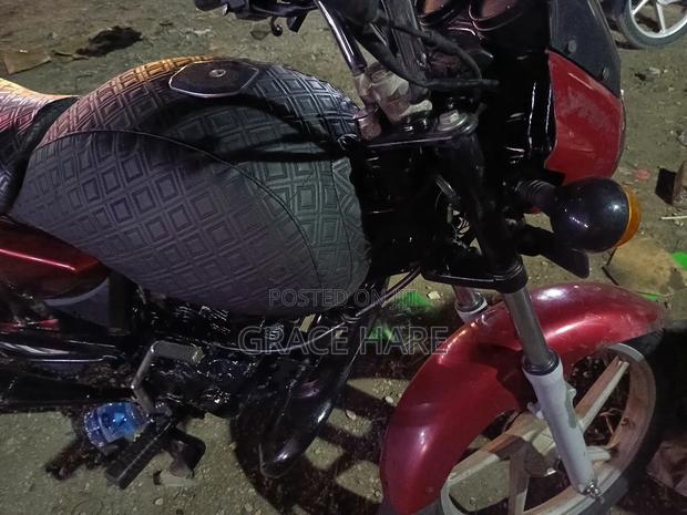 Bajaj Boxer 150 UG 2020 White - thumbnail 8