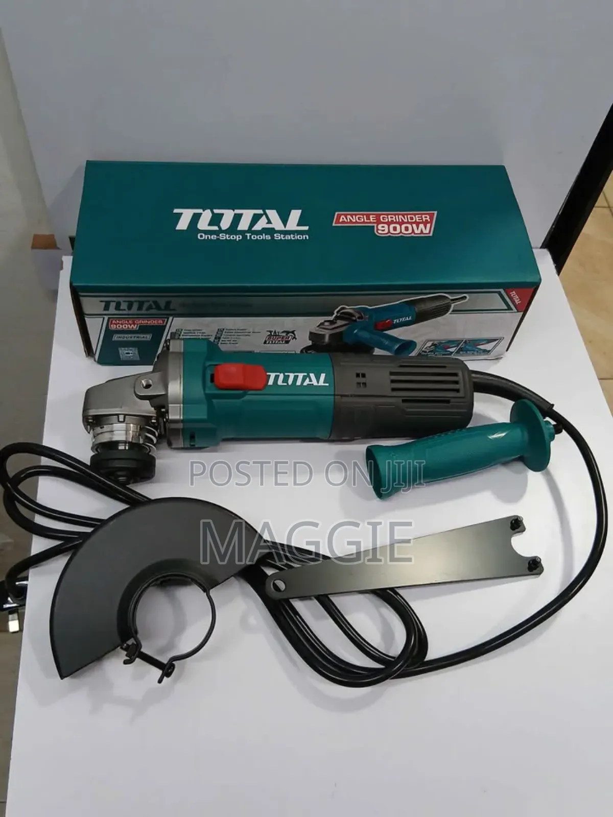 Total Angle Grinder 900w