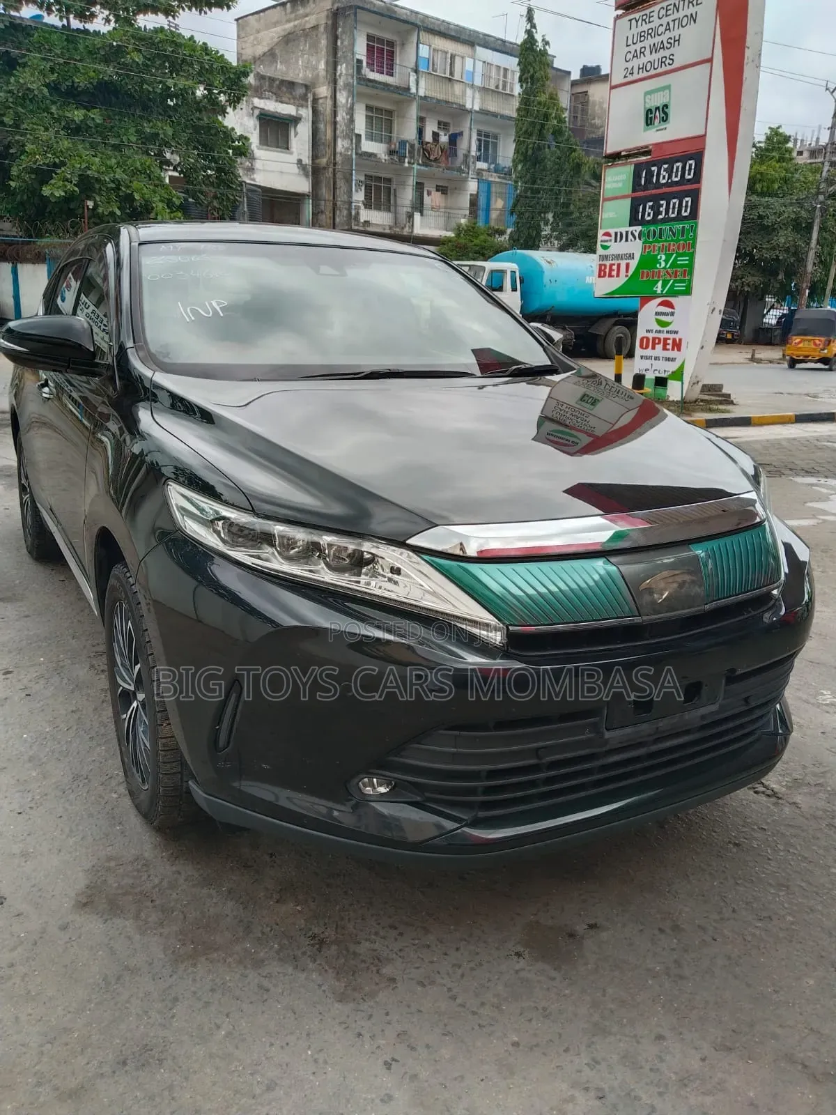 Toyota Harrier 2019 Black