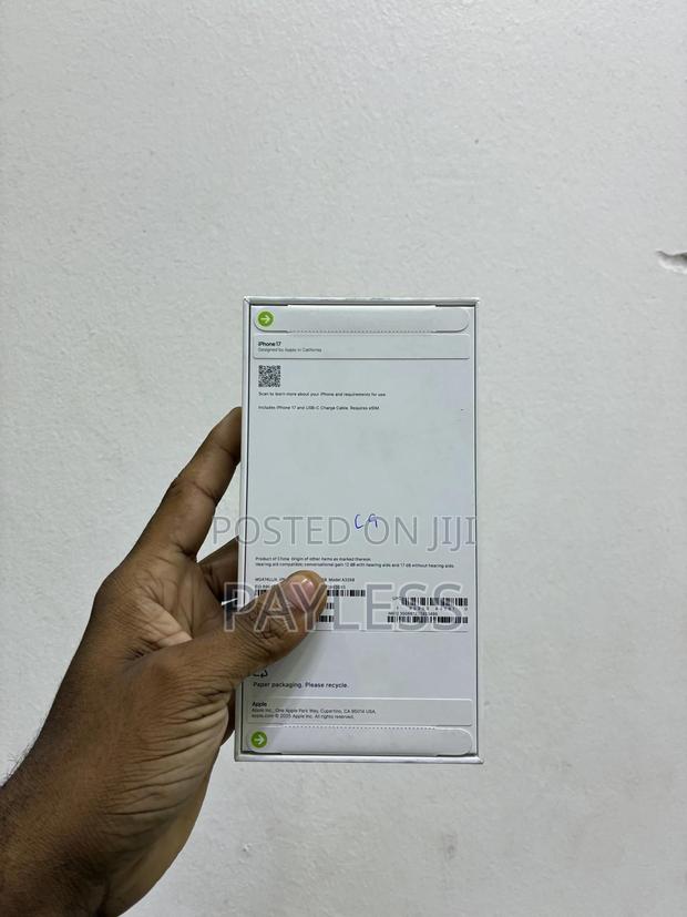New Apple iPhone 17 256 GB White - thumbnail 2