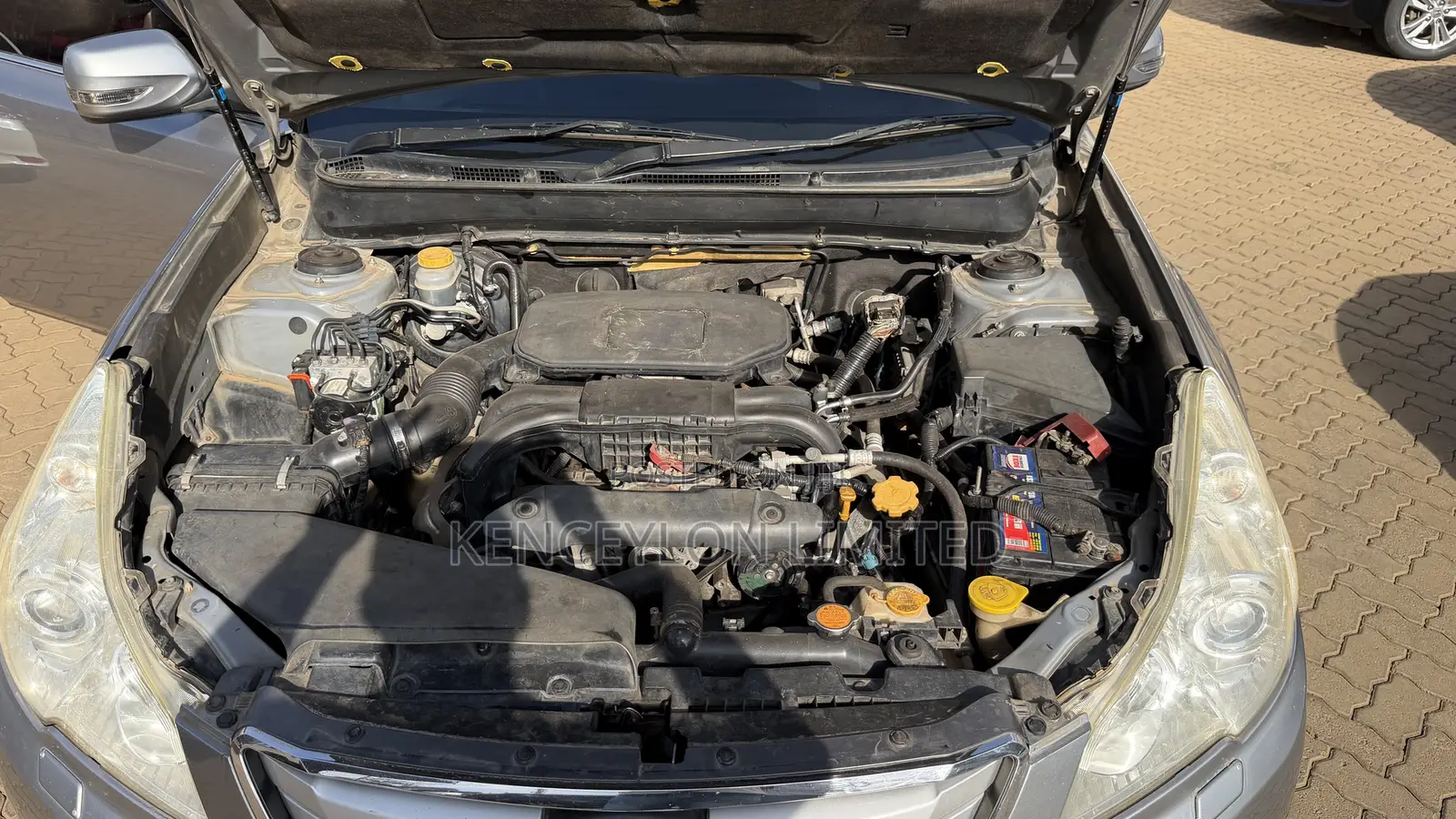Subaru Outback 2.5i 2011 Silver