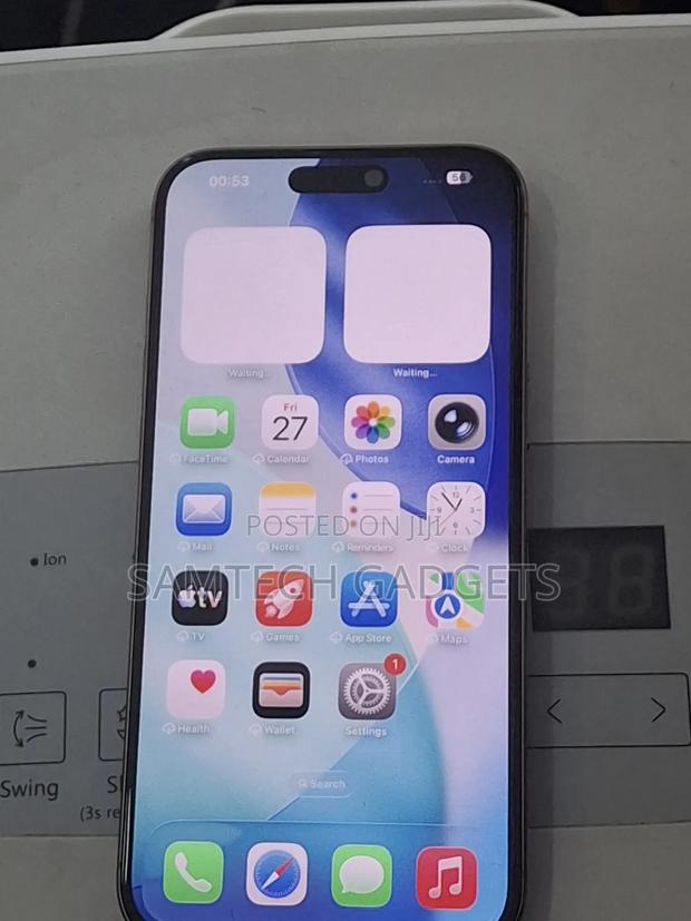 Apple iPhone 16 Pro Max 256 GB Gold - thumbnail 4