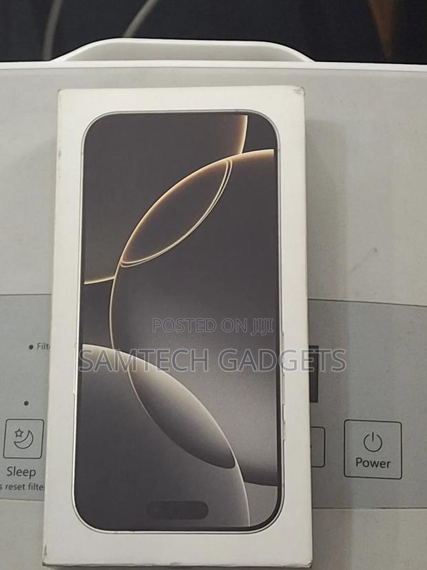 New Apple iPhone 16 Pro 256 GB Gray - thumbnail 3