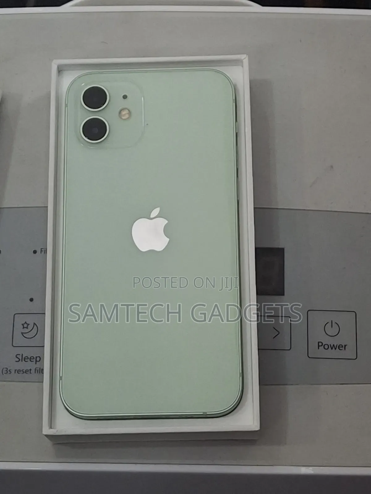 Apple iPhone 12 64 GB Orange