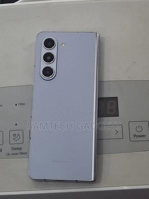 Samsung Galaxy Z Fold 5 256 GB Blue - thumbnail 2