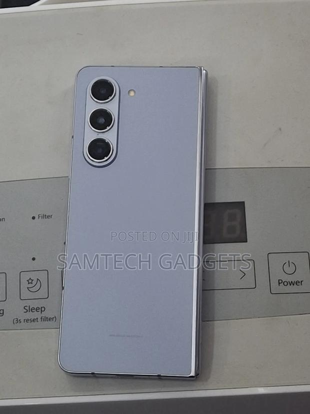 Samsung Galaxy Z Fold 5 256 GB Blue - main view