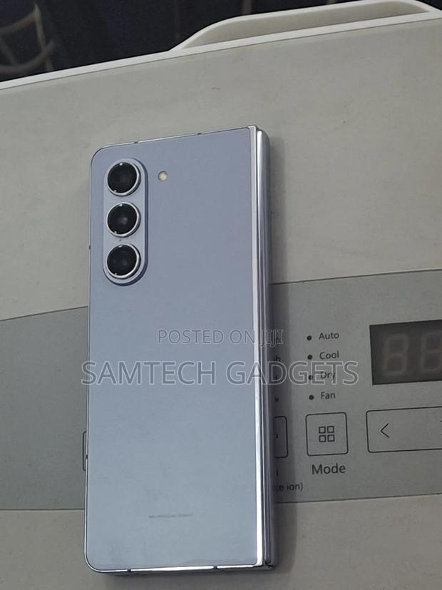 Samsung Galaxy Z Fold 5 256 GB Blue - thumbnail 4