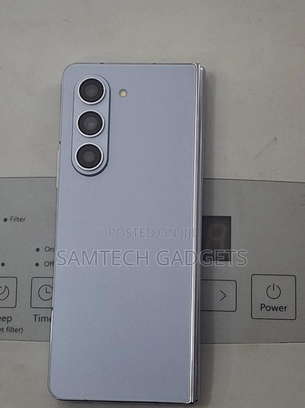 Samsung Galaxy Z Fold 5 512 GB Blue - main view