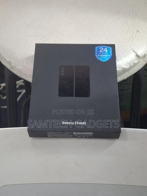 New Samsung Galaxy Z Fold 5 512 GB Black - thumbnail 2