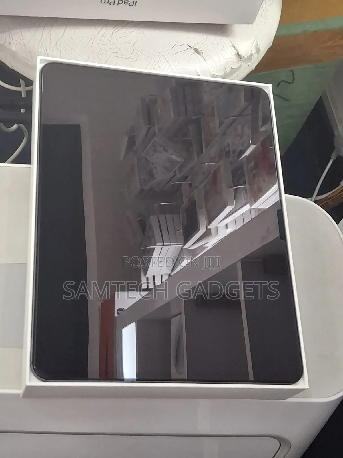 New Apple iPad Pro 13 (2025) 256 GB Gray