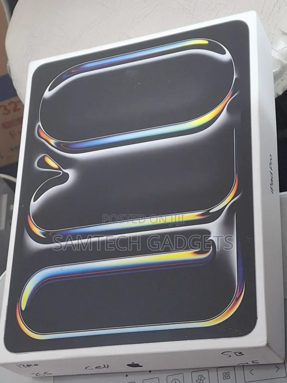 New Apple iPad Pro 13 (2025) 256 GB Gray