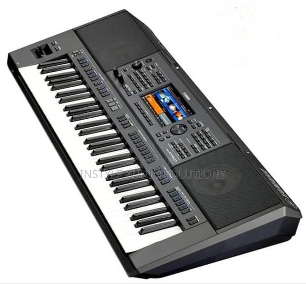 Original Yamaha PSR Sx 900 Keyboard
