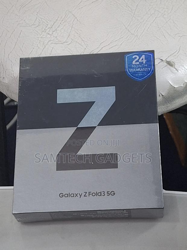 New Samsung Galaxy Z Fold4 512 GB Black - thumbnail 2