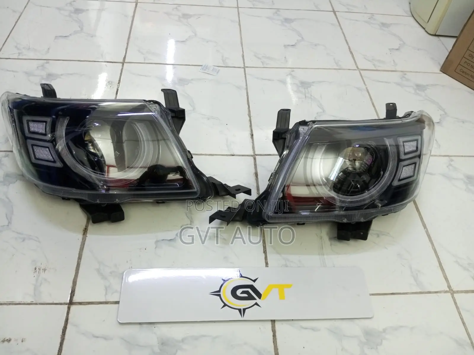 Hilux Vigo Diffender Aftermarket Headlights