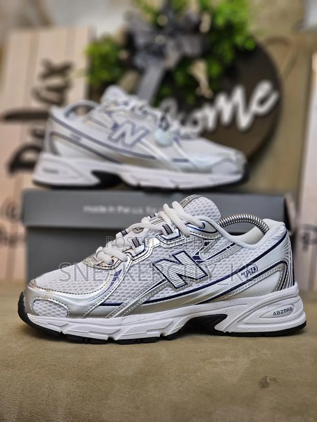New Balance 740 Unisex