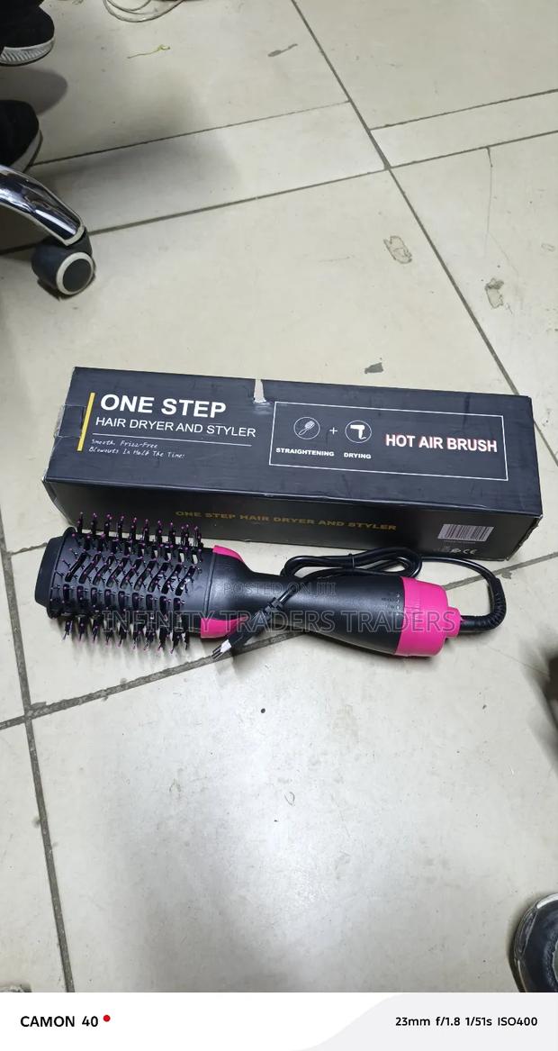 Electric Hair Dryer 
Hot Air Brush
