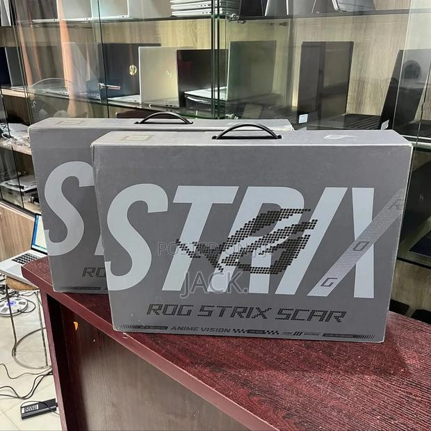 New Laptop Asus ROG Strix G17 64GB Intel Core Ultra 9 SSD 4T