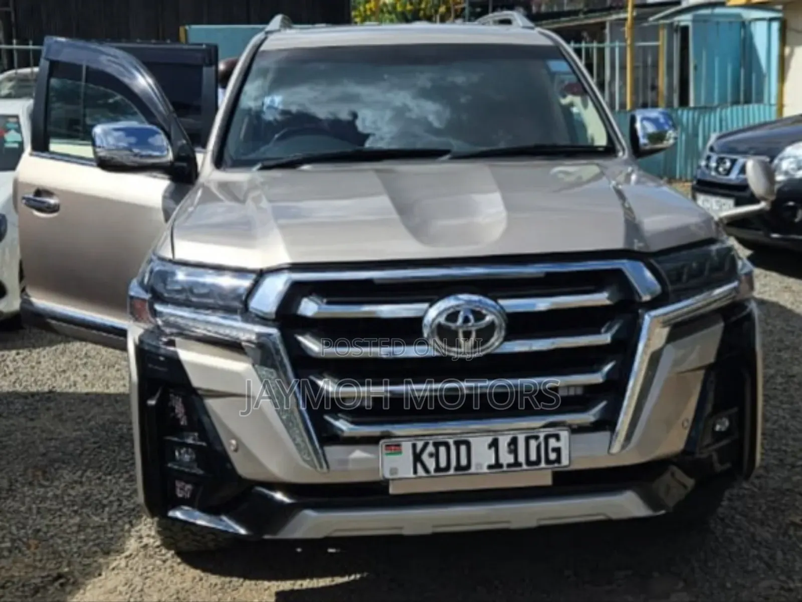 Toyota Land Cruiser 2015 Gold
