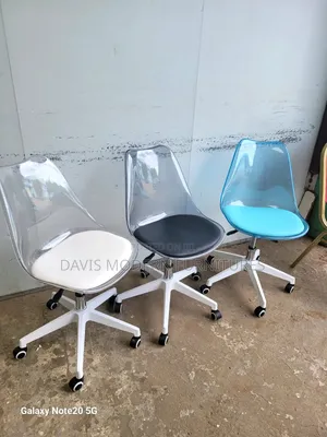 Modern Transparent Swivel Office Chair With Wheels