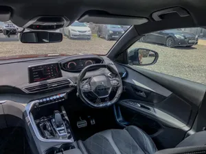 Peugeot 3008 2018 Orange