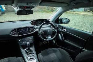 Peugeot 3008 2018 Blue