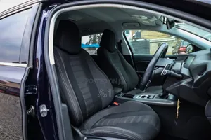 Peugeot 3008 2018 Blue
